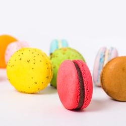 Quelque Chose Patisserie - Assortment of colorful macarons