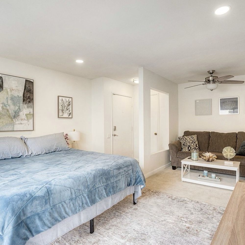 Ramirez Painting Business - Bedroom - Painters Near Me - San Diego, California Ramirez Painting Business - Bedroom - Painters Near Me - San Diego, California