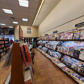 Barnes & Noble - Bookstores Near Me - Long Beach, California