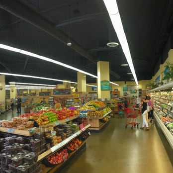 Trader Joe's - nice spacious, clean store. Love the wide aisles! - Grocery Near Me - Los Angeles, California Trader Joe's - nice spacious, clean store. Love the wide aisles! - Grocery Near Me - Los Angeles, California
