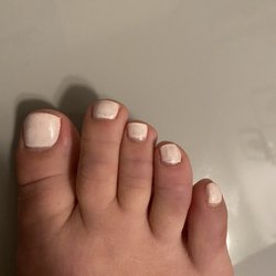 Classy Nails and Spa Wheaton - Streaky and poorly done