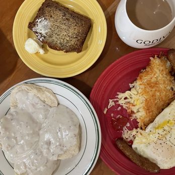 The Reyn - Eggs, sausage hashbrowns with a side of biscuits and gravy and banana bread. That coffee was rough - American Near Me - Pasadena, California The Reyn - Eggs, sausage hashbrowns with a side of biscuits and gravy and banana bread. That coffee was rough - American Near Me - Pasadena, California