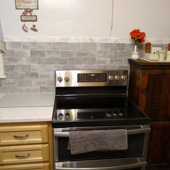 Sauly's Tile Service - Tile backsplash in our kitchen was done by Jeff of Sauly's tile. - Tiling Near Me