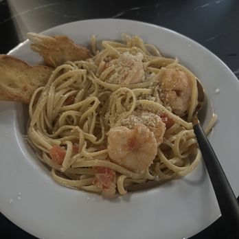 The Boss’s Signature - Linguine Amalfi Coast Pasta - Burgers Near Me - Bartlett, Illinois The Boss’s Signature - Linguine Amalfi Coast Pasta - Burgers Near Me - Bartlett, Illinois