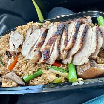 Peinto Thai Kitchen - Spicy Basil Fried Rice With Crispy Duck (4 stars) - Thai Near Me - Las Vegas, Nevada
