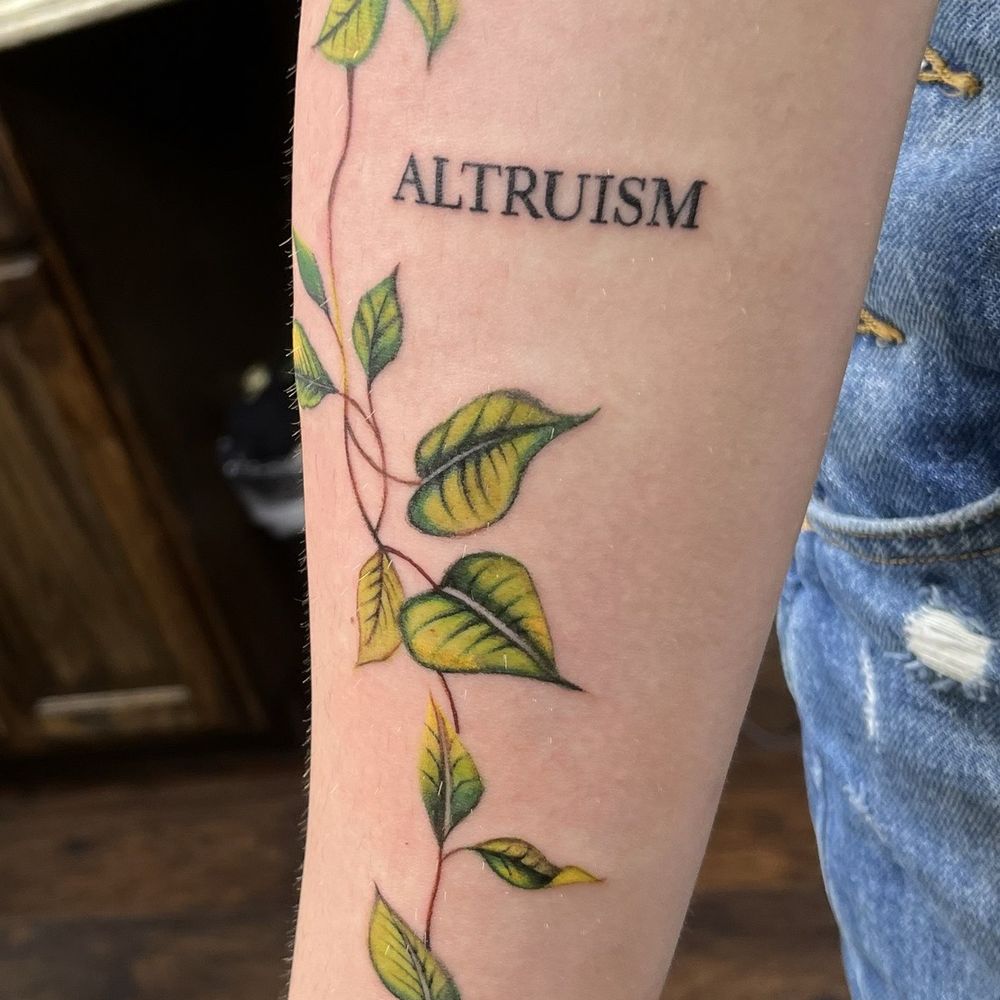 Dejounte Murray Has a Really Bad Tattoo | Shoe: Untied, image size:1000x1000