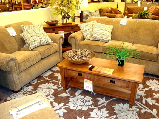 Homemakers Furniture by null