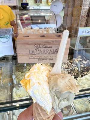 Gelateria La Carraia by null
