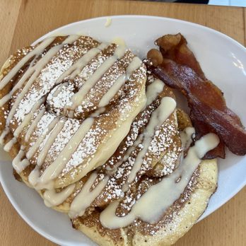 Ruby Sunshine Charleston Downtown - Cinnamon Swirl Pancakes - Breakfast & Brunch Near Me - Charleston, South Carolina Ruby Sunshine Charleston Downtown - Cinnamon Swirl Pancakes - Breakfast & Brunch Near Me - Charleston, South Carolina