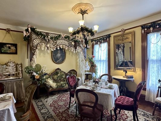The Victorian Belle Mansion by null