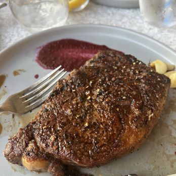 Castaway Burbank - S AMERICAN RIBEYE 14oz - Bars Near Me - Burbank, California