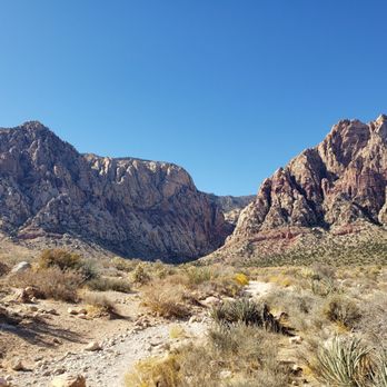 First Creek Trail - Trail back in between two mountain sides - Hiking Near Me - Las Vegas, Nevada