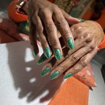 OMG Spa - Finished nail service - Massage Near Me - Chicago, Illinois OMG Spa - Finished nail service - Massage Near Me - Chicago, Illinois