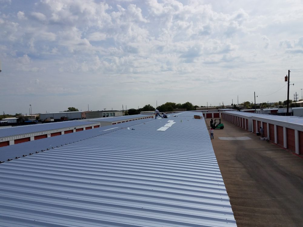 Slide of DT Roofing