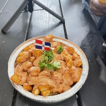 El Sazon R D - El Sazon Loaded Fries - Dominican Near Me - New York, New York