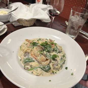 Carini's La Conca D'Oro - Shrimp Tortellini - Italian Near Me - Milwaukee, Wisconsin
