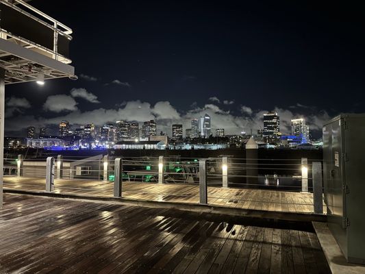 Pier 6 by null