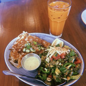 B Star - Restaurant week appetizer: platha dip and tea leaf salad Drink: Thai iced tea - Burmese Near Me - San Francisco, California B Star - Restaurant week appetizer: platha dip and tea leaf salad Drink: Thai iced tea - Burmese Near Me - San Francisco, California