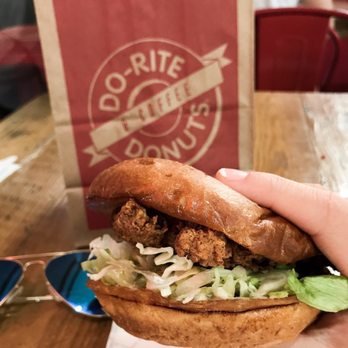 Do-Rite Donuts & Chicken - Chicken Sandwich - Donuts Near Me - Chicago, Illinois
