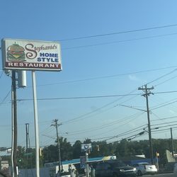 Stephanie's Restaurant - Parked and waiting. Pretty busy on a Friday evening.  Made to order