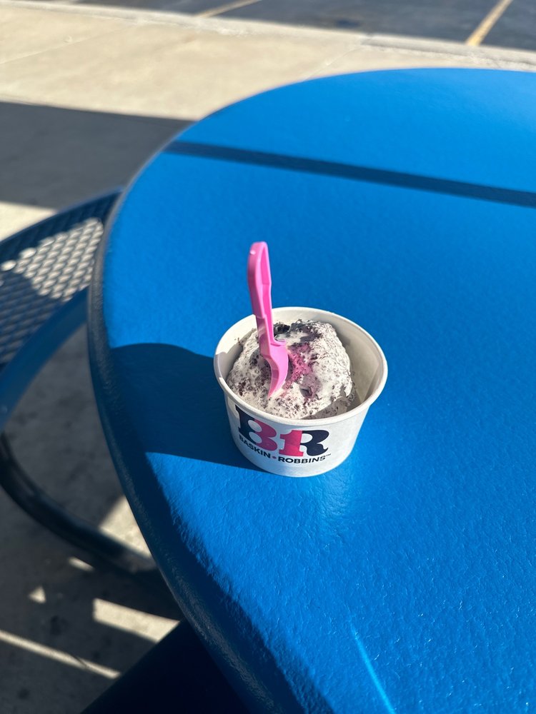 BASKIN ROBBINS Updated October 2024 11 Photos & 32 Reviews 11528