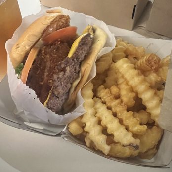 Shake Shack - Burgers Near Me - San Francisco, California Shake Shack - Burgers Near Me - San Francisco, California