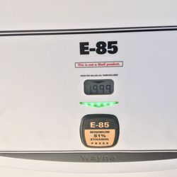 Usa2Go - E85 pump up close