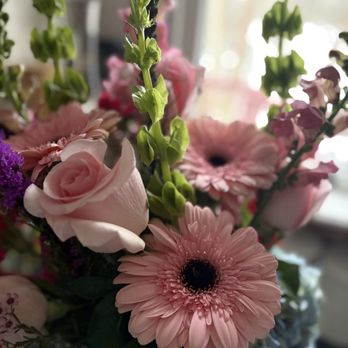 Ace Florist & Flower Delivery - Florists Near Me - Syosset, New York