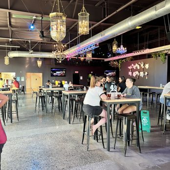 Monday Night Brewing - Garden Co. - Beer Gardens Near Me - Charlotte, North Carolina