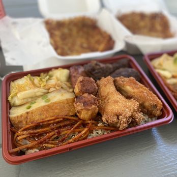 Taka's Box Lunch - Lunch Bento & Hashbrowns - Breakfast & Brunch Near Me - Honolulu, Hawaii Taka's Box Lunch - Lunch Bento & Hashbrowns - Breakfast & Brunch Near Me - Honolulu, Hawaii