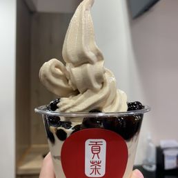 Jasmine black tea soft serve with boba
