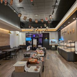 Sunmerry Bakery - inside