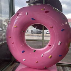 Maynards Donuts - Inside