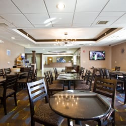 Holiday Inn Express & Suites Bastrop