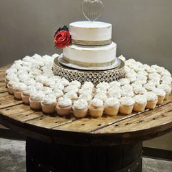 Peekay’s Eatery & Sweetshop - Wedding cake