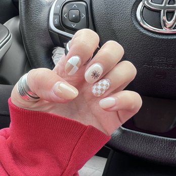 Glow - Tattoo Removal Near Me - Sparks, Nevada Glow - Tattoo Removal Near Me - Sparks, Nevada