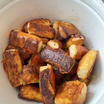 Auntie Anne's - Original Pretzel Nuggets Bucket - Pretzels Near Me - Atascadero, California