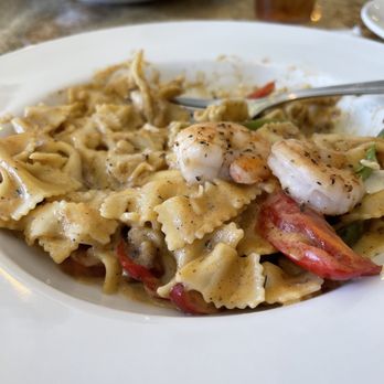 6 Klicks Cafe - Grilled shrimp Cajun Pasta - Cafes Near Me - Helotes, Texas