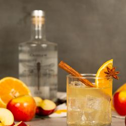 New World Distillery - Oomaw and Cider Gin and Tonic: Oomaw Gin