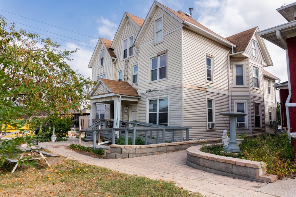 Safe Place Foundation - social services organization in Cedar Rapids, IA