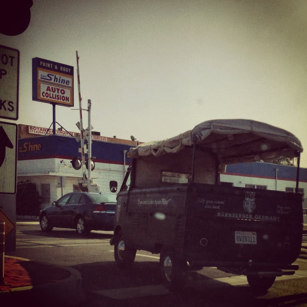 EARL SCHEIB CLOSED 1102 E 17th St, Santa Ana, California Body