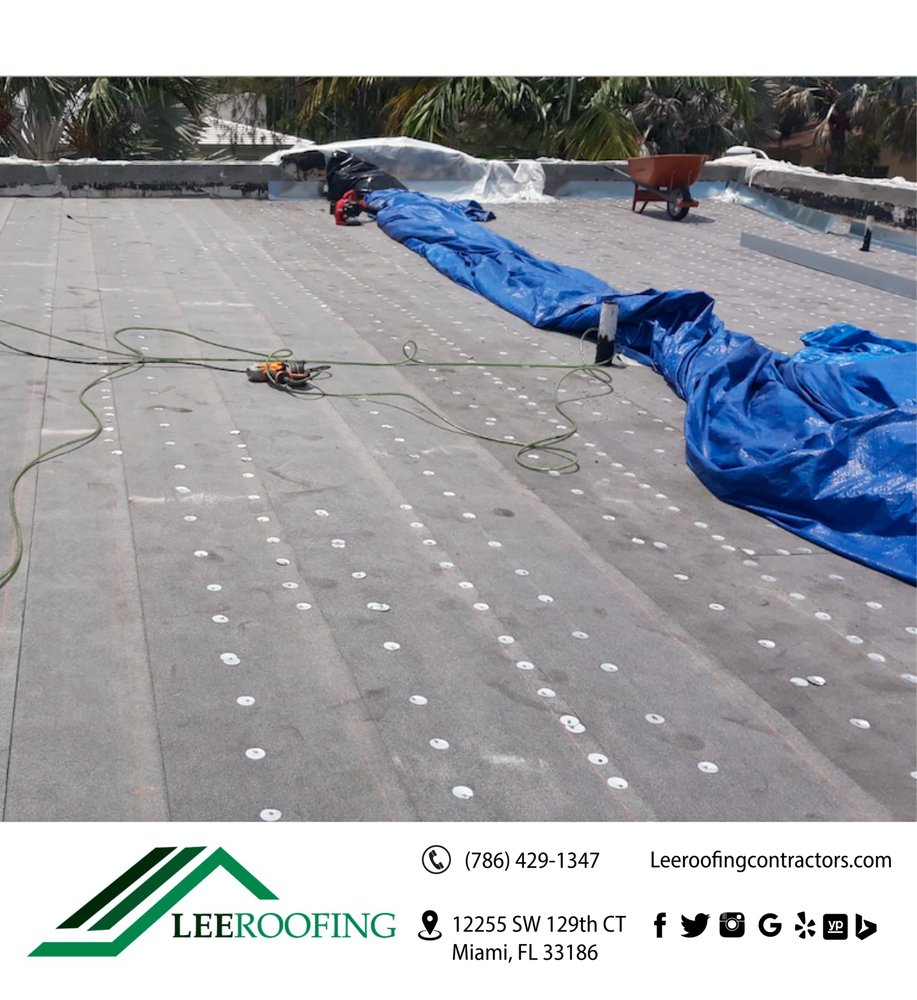 Slide of Lee Roofing