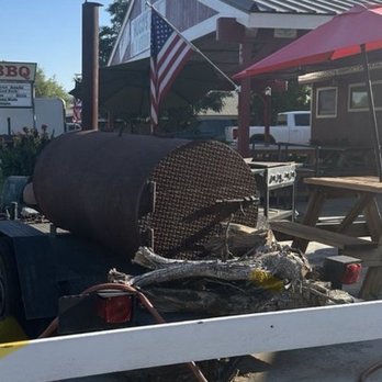 Hugo’s BBQ - Hugo's Best Breakfast Burritos - Barbeque Near Me - Big Pine, California