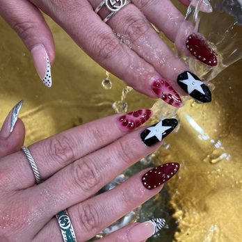 I Nail Lounge - By Ken - Nail Salons Near Me - Las Vegas, Nevada