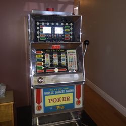 Poppy Jasper Estate Sales - Real gambling machine purchased from a casino in Vegas