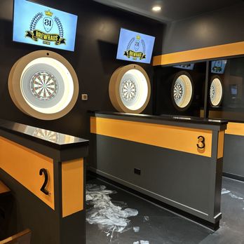 Brewhaus 31 - Interactive Darts - Gastropubs Near Me - Algonquin, Illinois