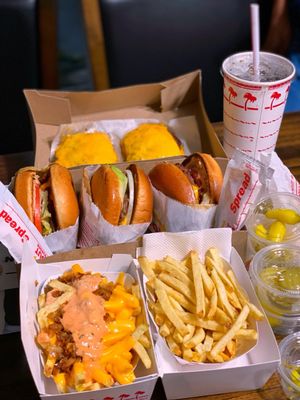 In-N-Out Burger by null