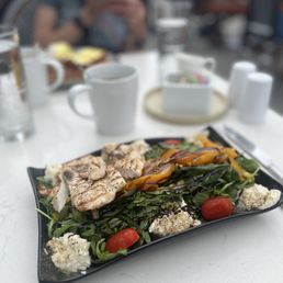 Peach and Burrata Salad with Chicken