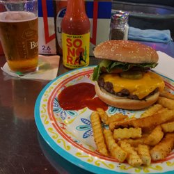 Nancy's Boondocks - No ketchup needed for my big azz burger. Yum!!!!