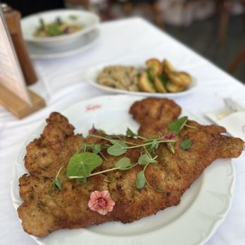 Restauracja U Fukiera - Pork chop - Polish Near Me - Warszawa, Massachusetts